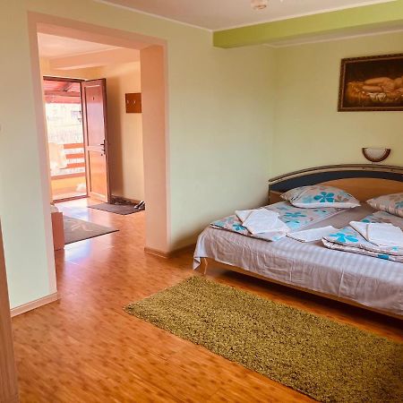 Casa Boico Hotel Гура Хуморулуй Екстериор снимка